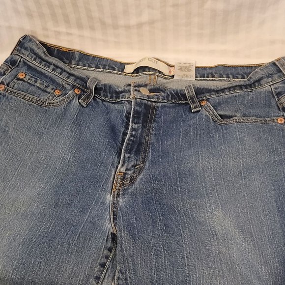 Levis 515 Dark Blue Bootcut Womens 16 Short Distressed Bottom Edge - Picture 8 of 15